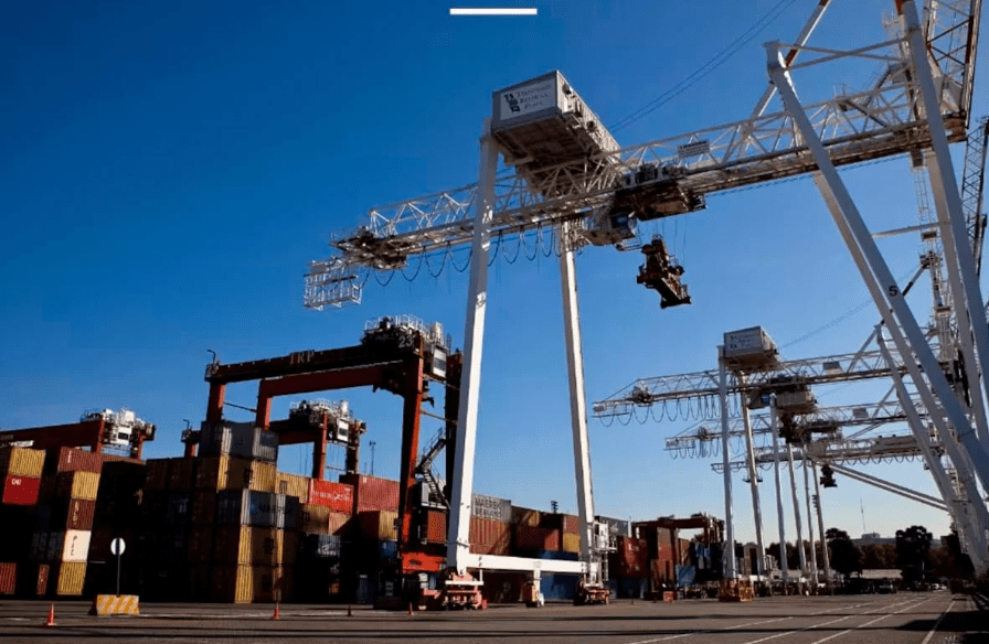 En octubre aumentó el comercio bilateral, aunque persistió el déficit con&nbsp;Brasil