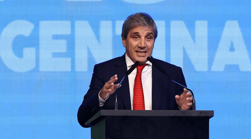 Luis Caputo destacó el repunte de la actividad económica en&nbsp;septiembre
