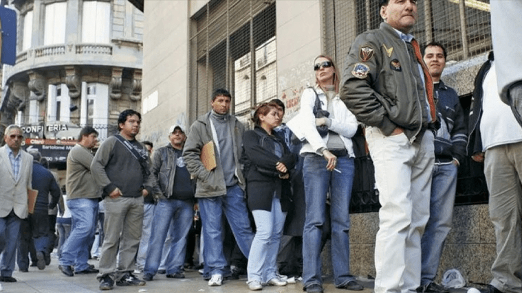 En la Ciudad de Buenos Aires, el desempleo alcanza a 107.000 personas y afecta mayormente a&nbsp;mujeres