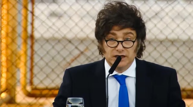 Milei deja los impuestos igual, en oposición a las nuevas políticas económicas