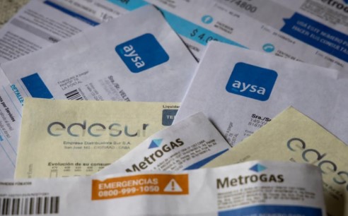 Suben transporte, luz y prepagas en abril: cuánto impactará en el&nbsp;bolsillo