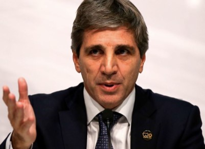 Caputo calificó como “significativo” el “récord de&nbsp;exportaciones”